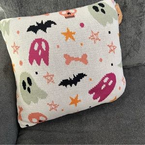 NEW NWT Home Goods Sweet Street Halloween Pink Ghost Pillow Black Bat